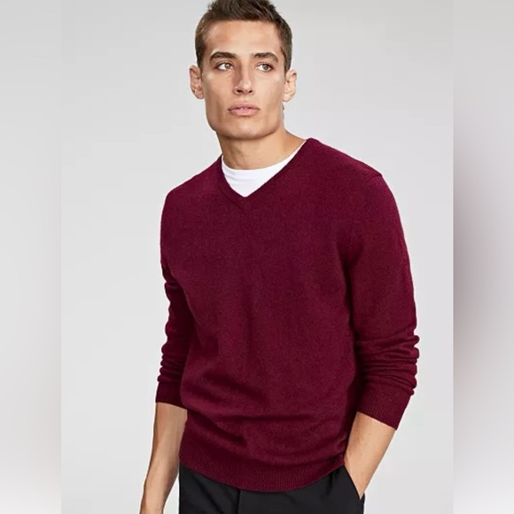 Men’s like-new cashmere v-neck sweater,
Size M - Picture 1 of 4